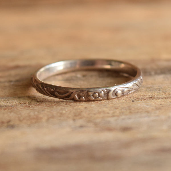 Scrolled Flower Band Ring - Size 7.5