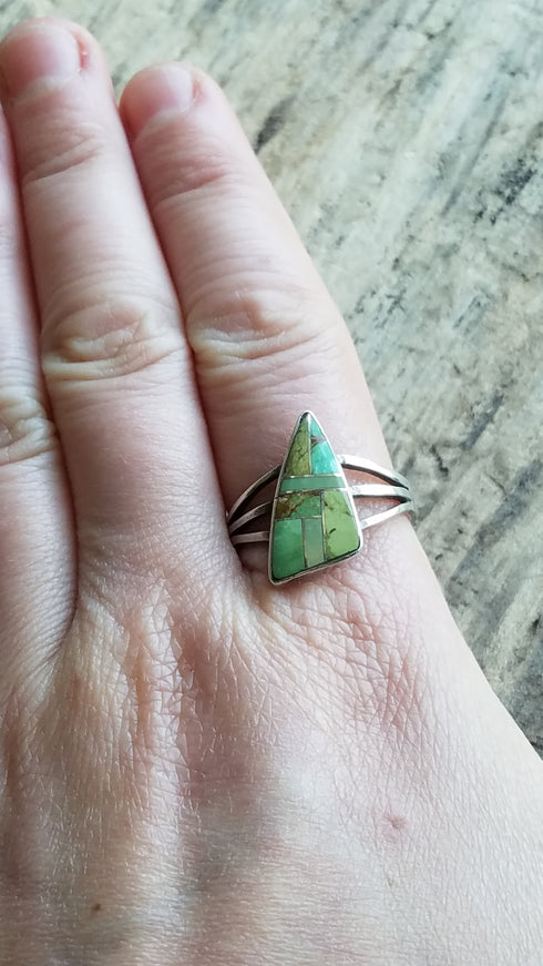 Green Turquoise Inlay Ring - Size 10 1/4