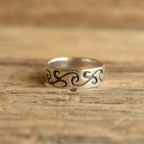 Swirled Silver Band Ring - Size 9