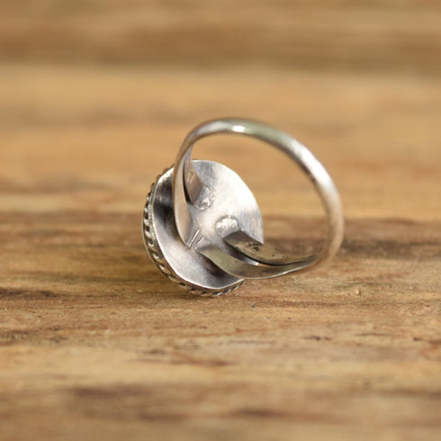 Round Inlay Flower Ring - Size 8