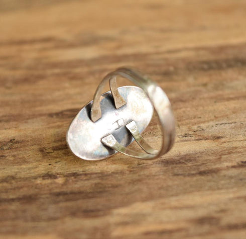 Spiny Oyster Ring - Size 9