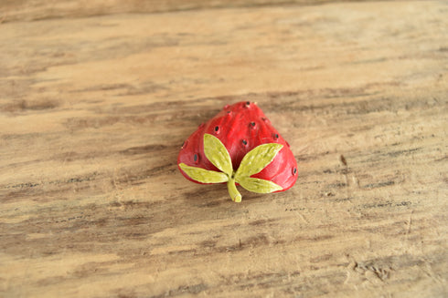 Strawberry Brooch - ART