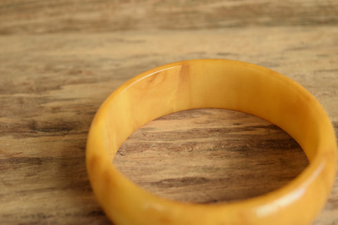 Marbled Yellow Bakelite Bangle Bracelet