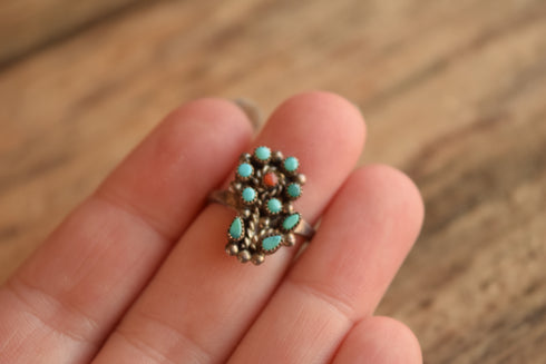 Flower Shaped Turquoise Ring - Size 5 1/4