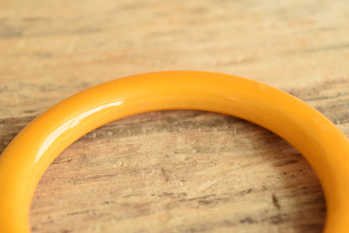 Yellow Marbled Tube Bakelite Bangle