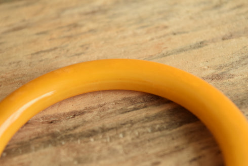 Yellow Marbled Tube Bakelite Bangle