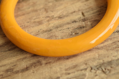 Yellow Marbled Tube Bakelite Bangle