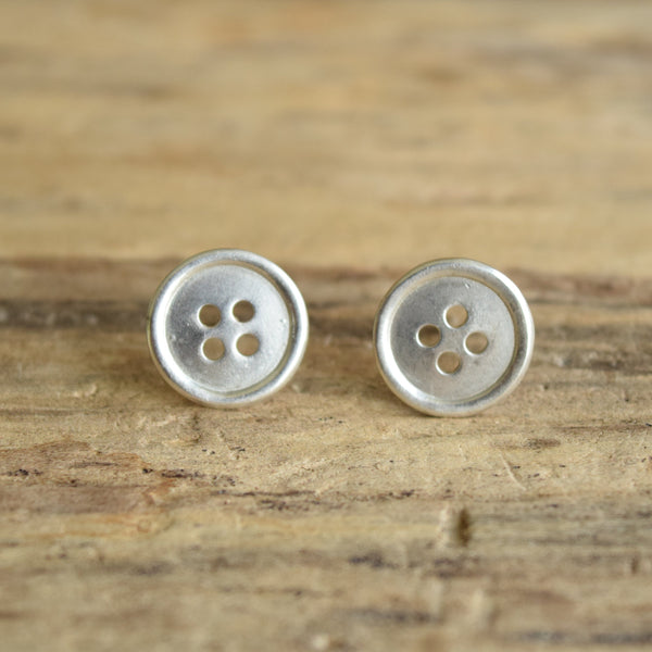 Button shaped sterling silver 925 stud earrings