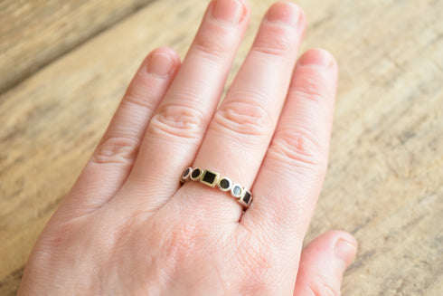 Square and Circle Band Ring - Size 8