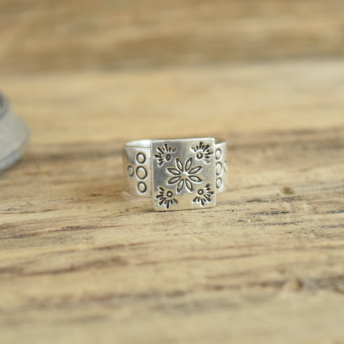 Sterling Silver Hippie Ring Size 8