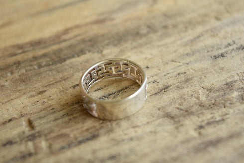 Sterling Cutout Ring - Size 7 1/4