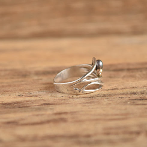 Pearl & 14k Drops Sterling Ring - Size 8.25