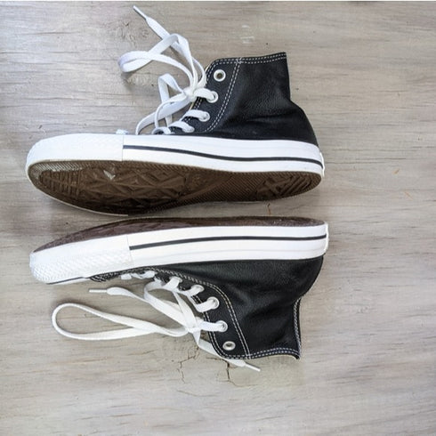 Black leather high top Converse - Size 6