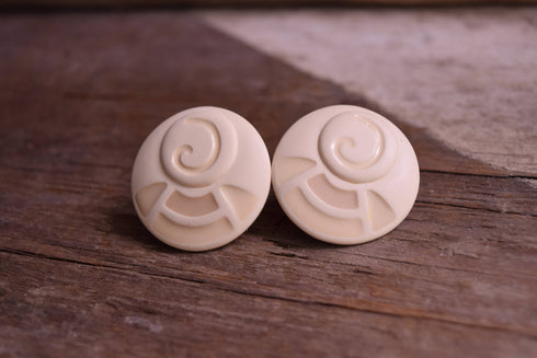Round Beachy Clip On Earrings
