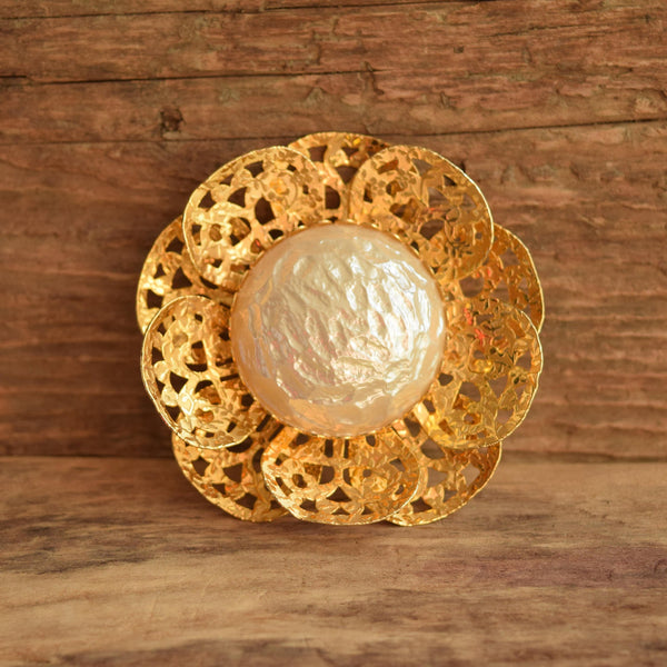 Large Celebrity Jewels Daisy Mod Brooch