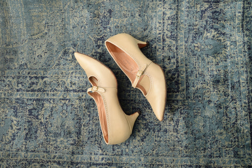 50s 60s Beige Heels - Size 7 Nude Mary Jane Heels