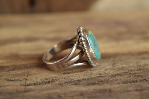 Round Turquoise Ring - Size 9 1/2
