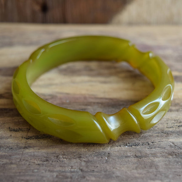 Juicy Green Carved Scrolled Bakelite Bangle
