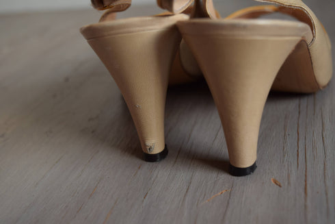 Size 7 1/2 Nude Woven Yellow Peep Toe Heels / Vintage Bruno Magli