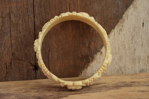 Celluloid Flower Bangle Bracelet - Made in Japan - Molded Flower Bracelet