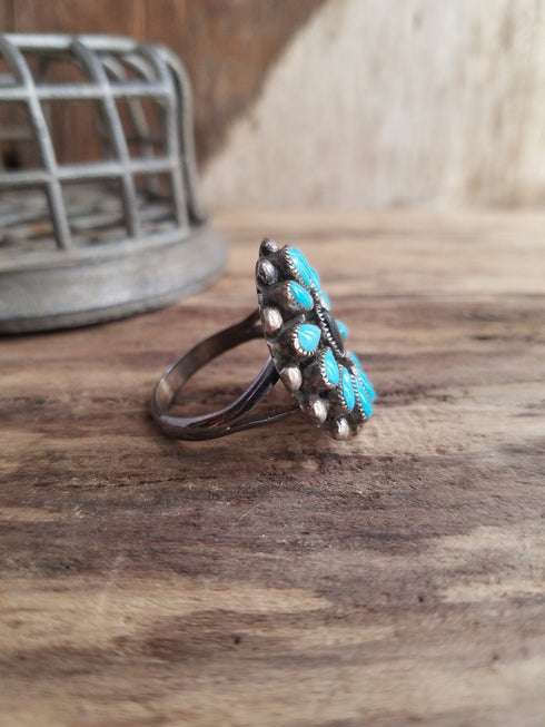 Turquoise cluster ring size 9 1/2 onyx center