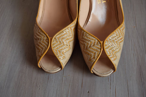 Size 7 1/2 Nude Woven Yellow Peep Toe Heels / Vintage Bruno Magli