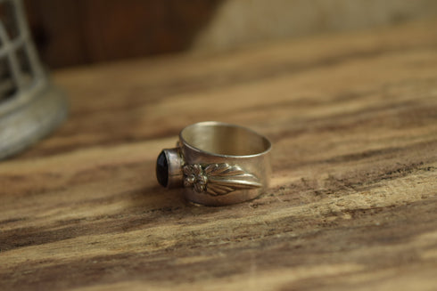 Wide Band Floral Onyx Ring Size 7 1/4