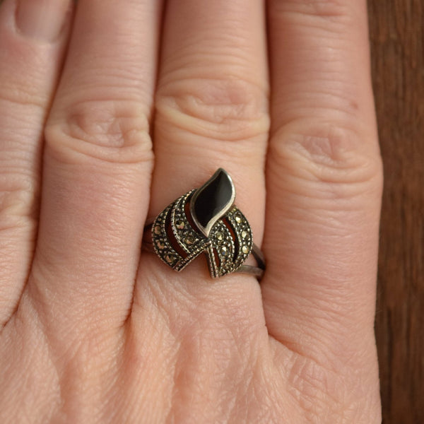 Marcasite, onyx and Sterling Turban Ring - Size 7 1/2