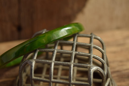 Marbled Green Bakelite Bangle - End Stack