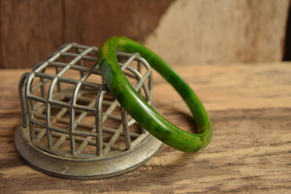 Marbled Green Bakelite Bangle - End Stack