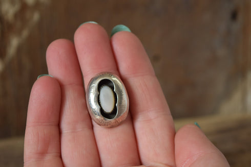 Mother of Pearl Oval Shadow Box Ring - Size 7 1/4