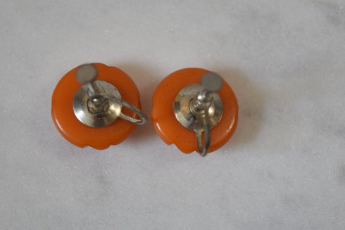 Carved Bakelite Screw Back Earrings - Dark Butterscotch