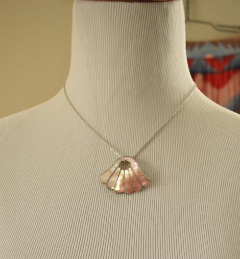 Pink Mother of Pearl Pendant Necklace
