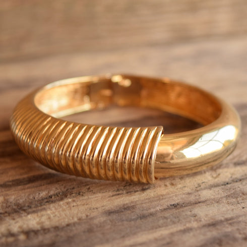 Vintage gold toned modernist castlecliff hinge bracelet 80s 90s vintage