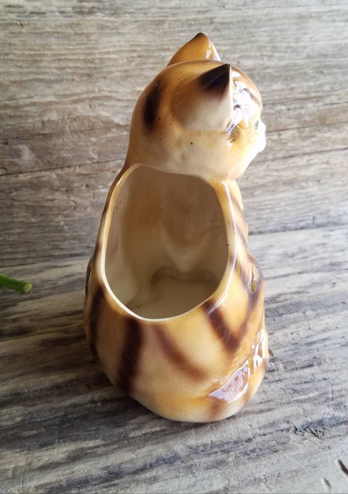 Small Cat Planter - Vintage Kitten