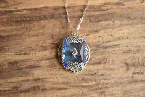 Blue Art Deco Pendant Necklace