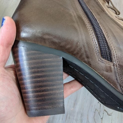 Vicenzo Leather Leonie Heeled Boots - Size 41